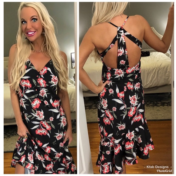 ❤️LAST 1💕Stunning Black Floral Asymmetric Dress! - Picture 5 of 5